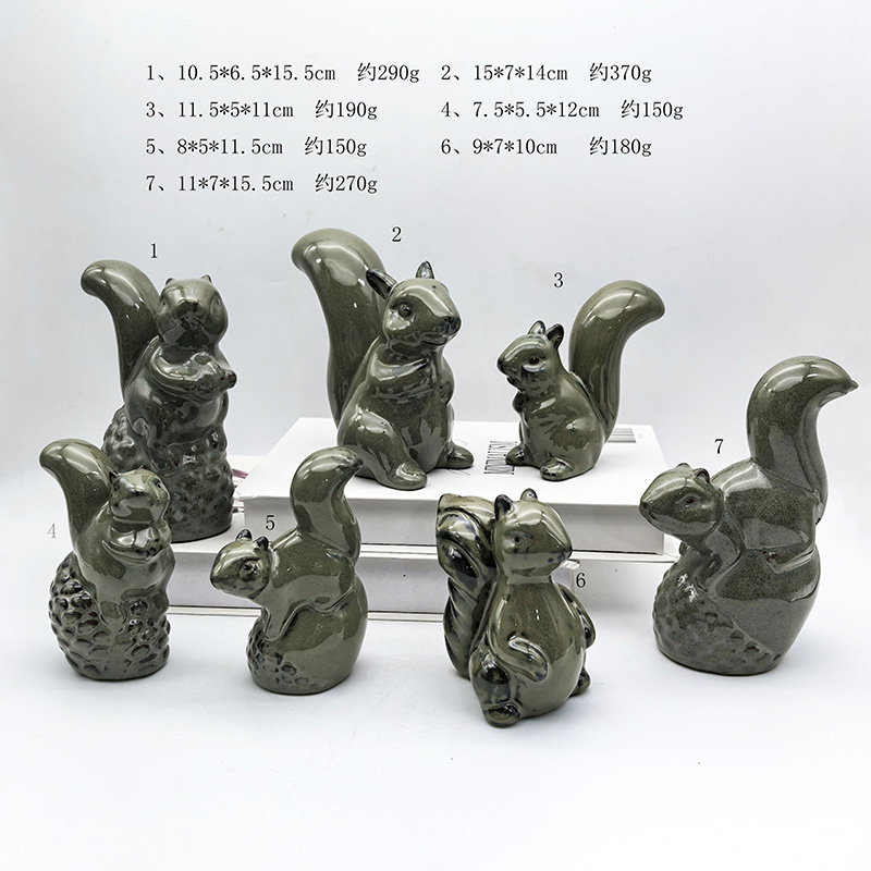 Magic Glazed Squirrel Figurine Set